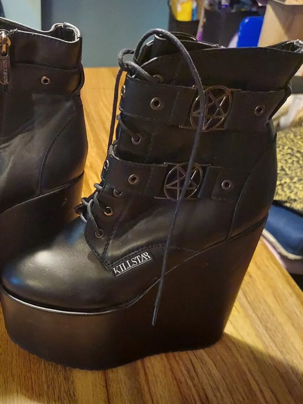 Black Killstar pentagram platform boots Size 7